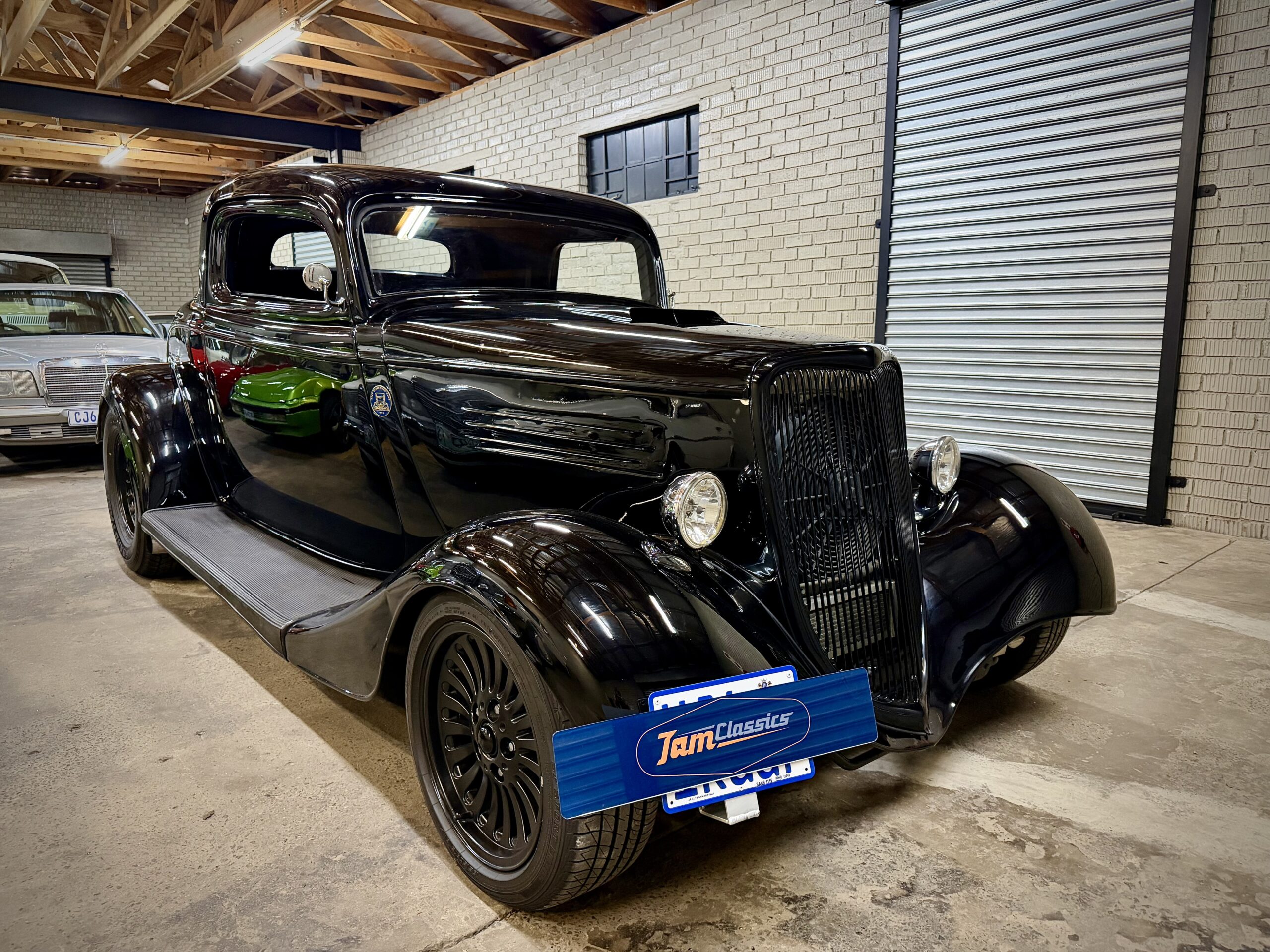 1934 Ford 3-Window Hot-Rod