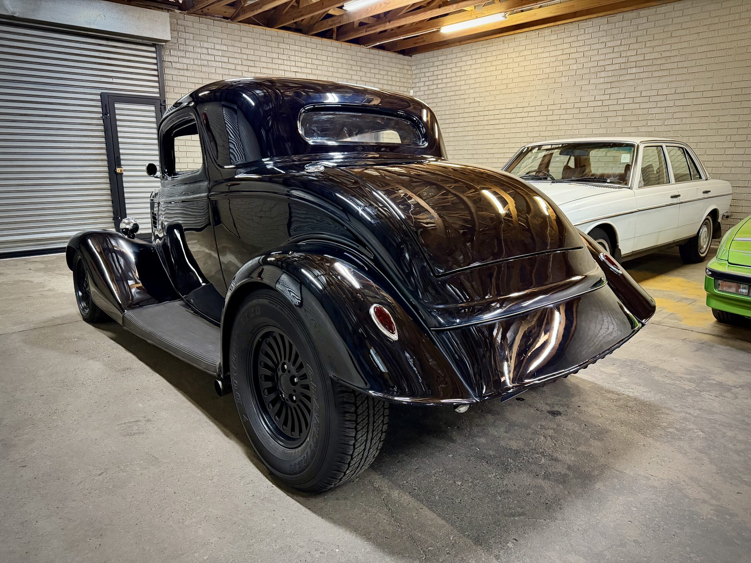 1934 Ford 3-Window Hot-Rod
